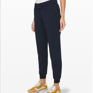 Lululemon On The Fly Pant *28" Midnight Navy
